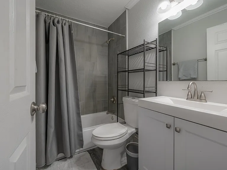 1428 E Mohawk Ave — Photo 16