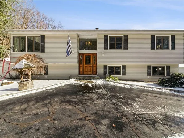 4 Tobi Lane, New City, NY 10956