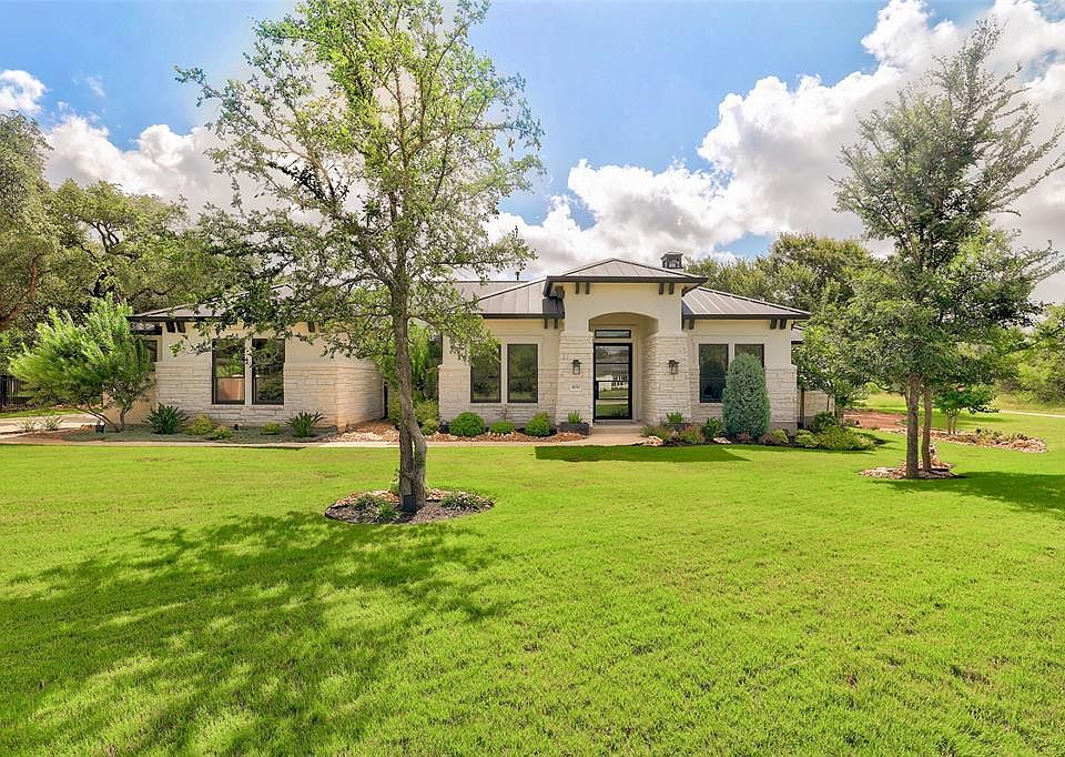 1st image of 400 Flint Ridge Trl