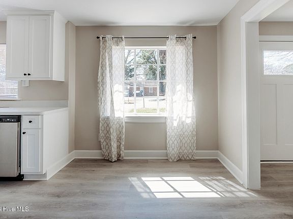 5th image of 508 Woodard Street NE