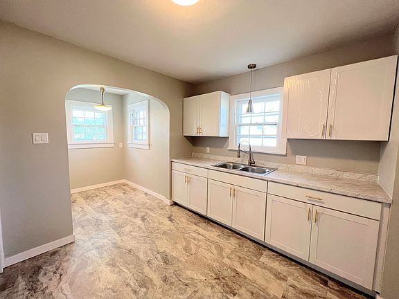 4th image of 516 W 13th Ave