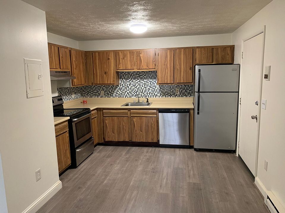 60 Old Hackett Hill Rd, Manchester, NH 03102 Zillow