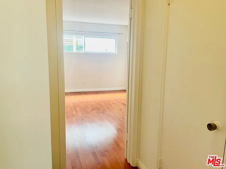941 N San Vicente Blvd #2 — Photo 8
