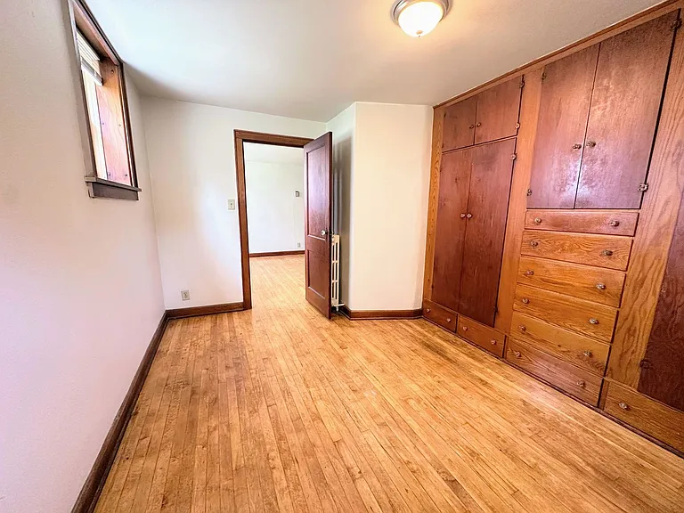 822 Pine St — Photo 9