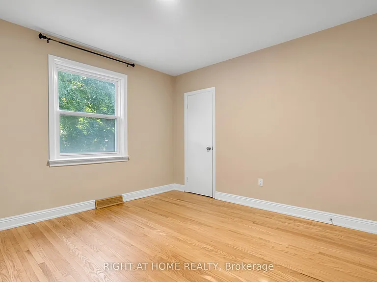 49 McGregor Rd W #MAIN — Photo 16