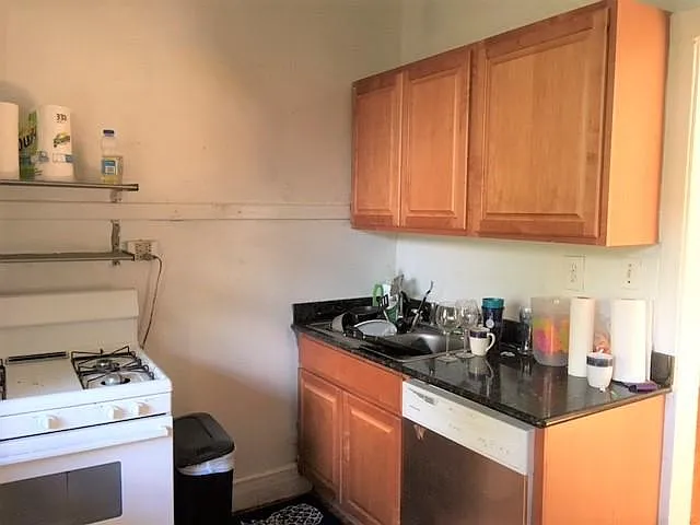 640 W Roscoe St #2W — Photo 14