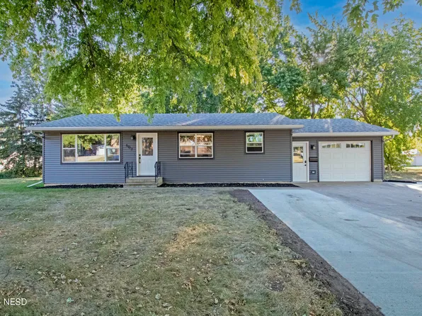 607 N Commercial St, Clark, SD 57225