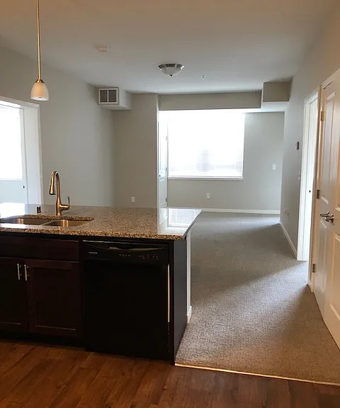 1 Br Apt