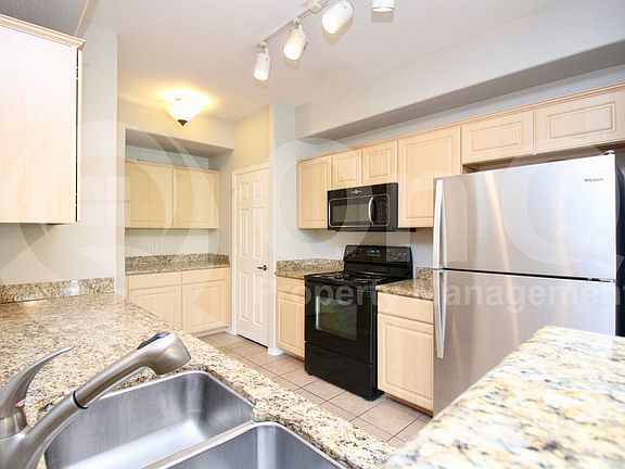 2nd image of 420 W 1st St Unit 222