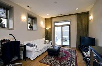 3rd image of 1309 N Lawrence St APT 4