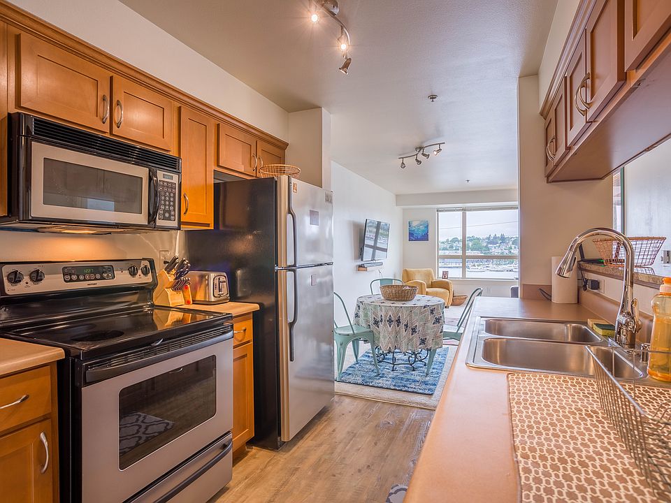 1st image of 2849 Eastlake Ave E Unit 304