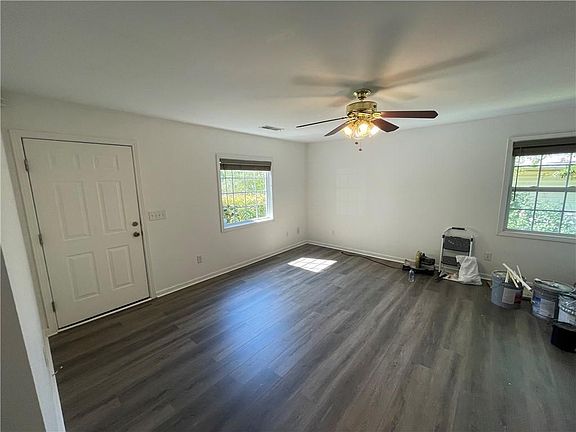 4th image of 351 Crisler St