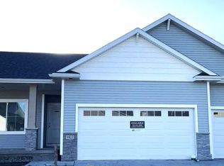 9922 Watermeadow Cir, Johnston, IA 50131