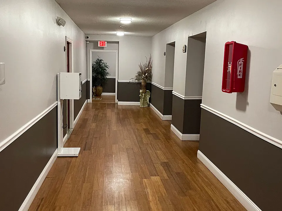289 Center St #291