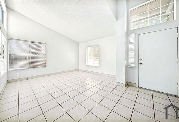 4th image of 771 E Avenue K7