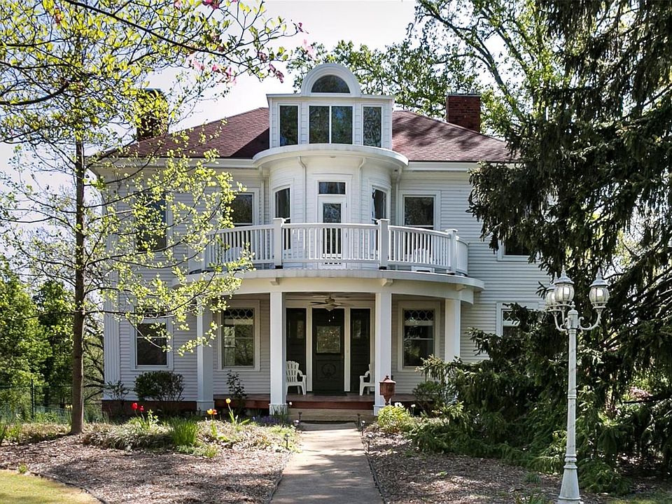 1st image of 18 N Elizabeth Ave