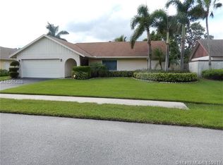 562 NW 45th Way, Delray Beach, FL 33445