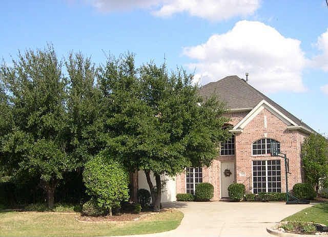 1st image of 412 Lakewood Dr