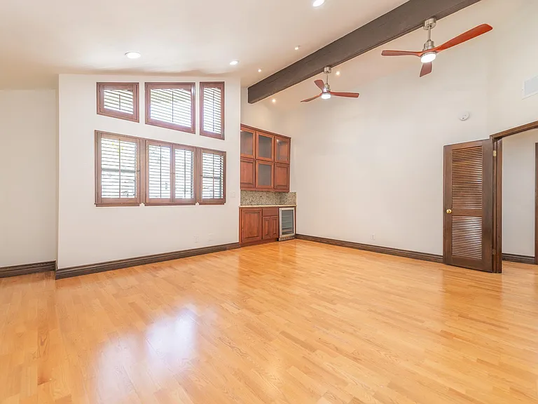 24692 Kings Rd — Photo 46