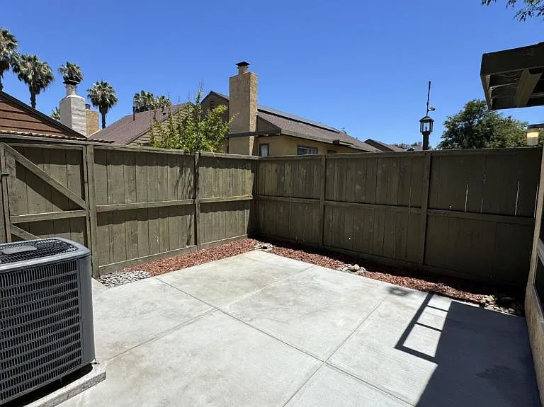 10541 Caminito Baywood — Photo 12