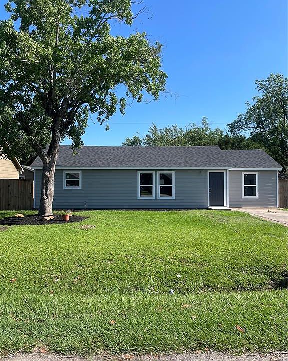 1st image of 2618 Kingsdale Dr