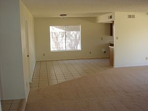 5th image of 3138 W Anderson Dr