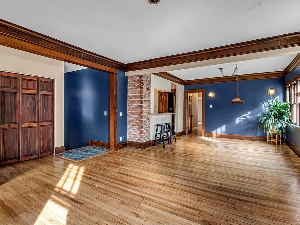 Living and dining space