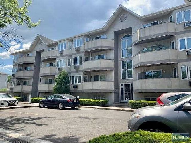 1st image of 776-784 N 6th St