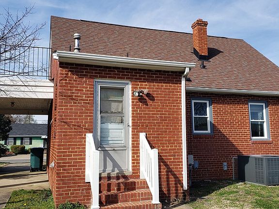 2nd image of 1709 Geffert Dr