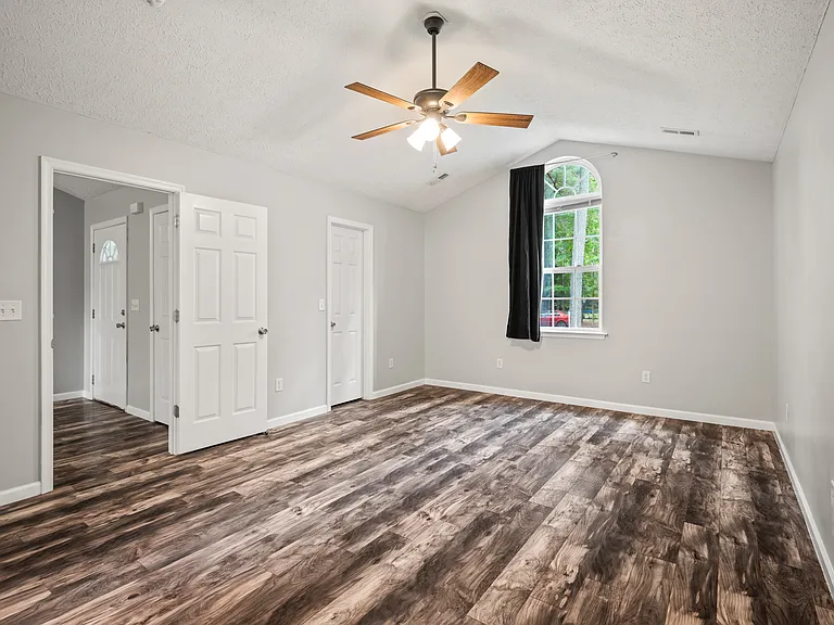 2099 Yacht Club Rd — Photo 25
