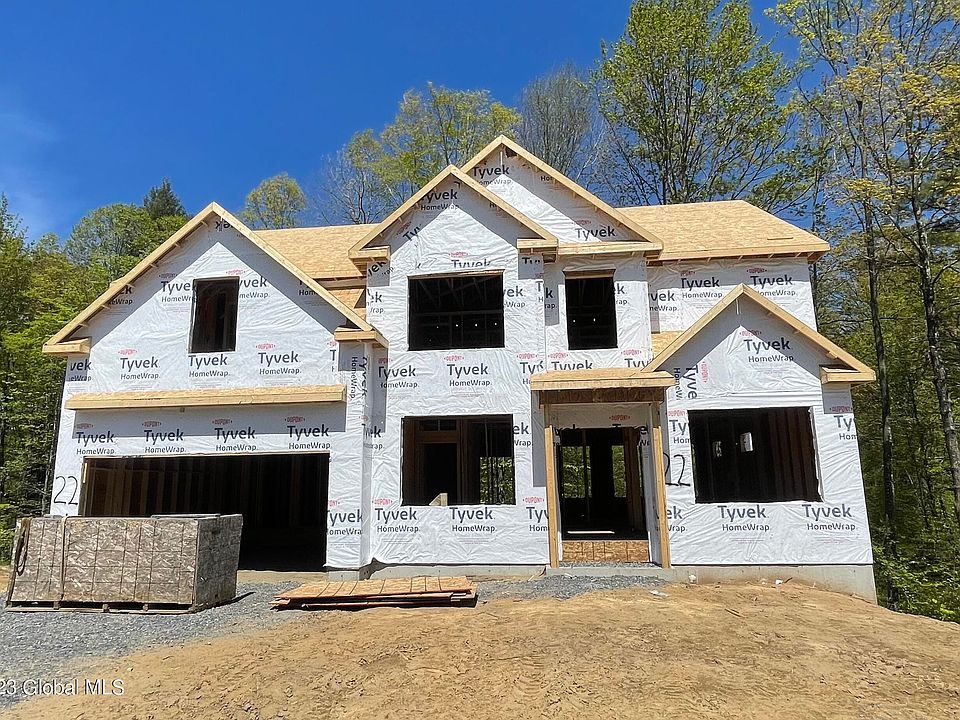 22 Timber Creek Dr, Ballston Lake, NY 12019 MLS 202314424 Zillow