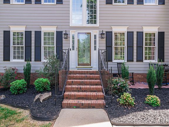 5th image of 501 Tysons Forest Dr