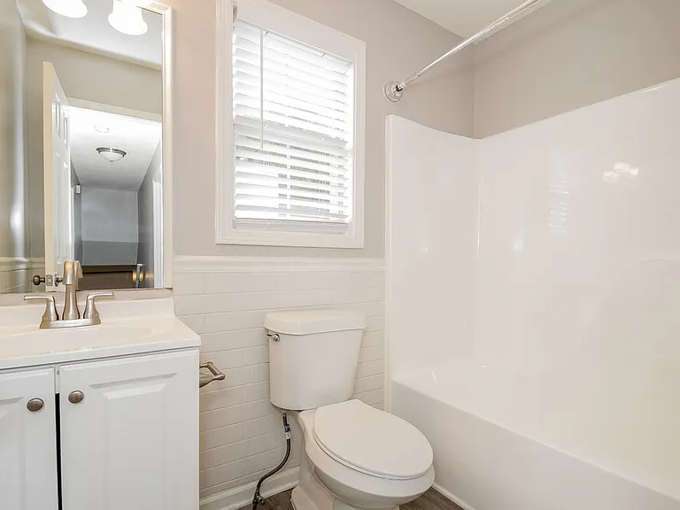430 Ivy Crest Dr — Photo 15