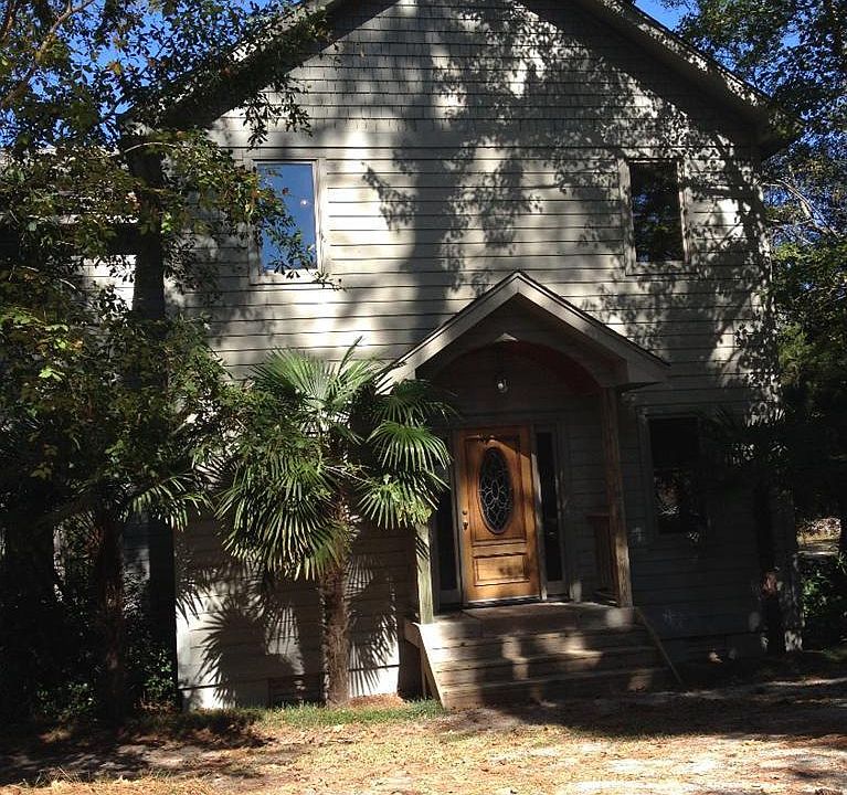 1st image of 625 Mason Knoll Court