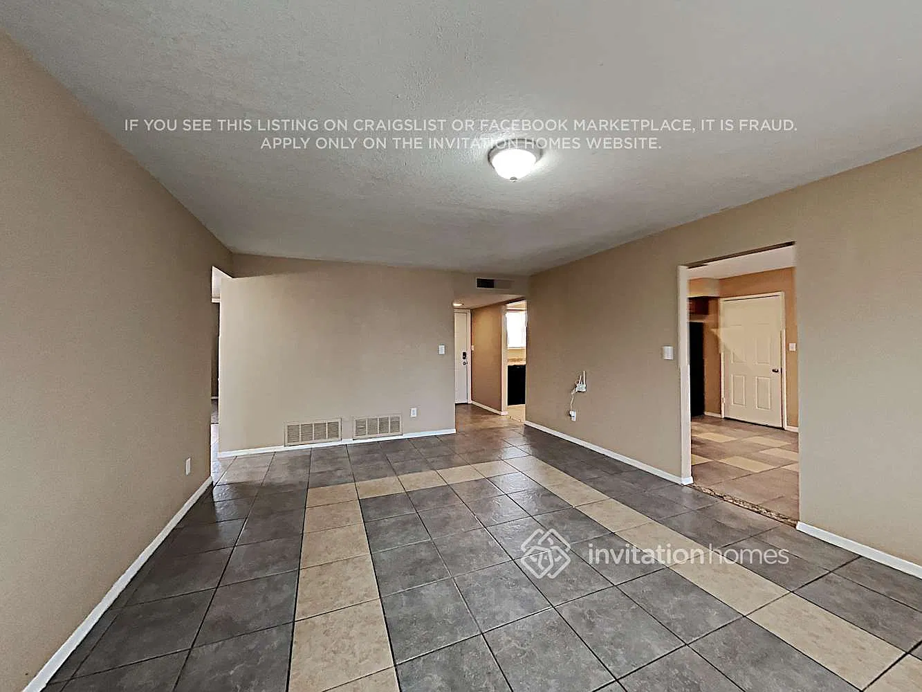 3556 W Seldon Ln Phoenix, AZ 85051 — Photo 3