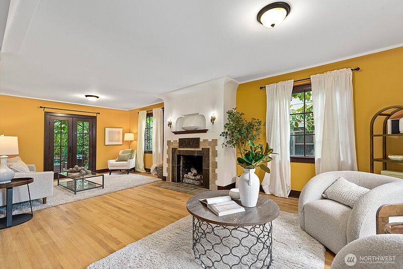 4th image of 6238 25th Avenue NE