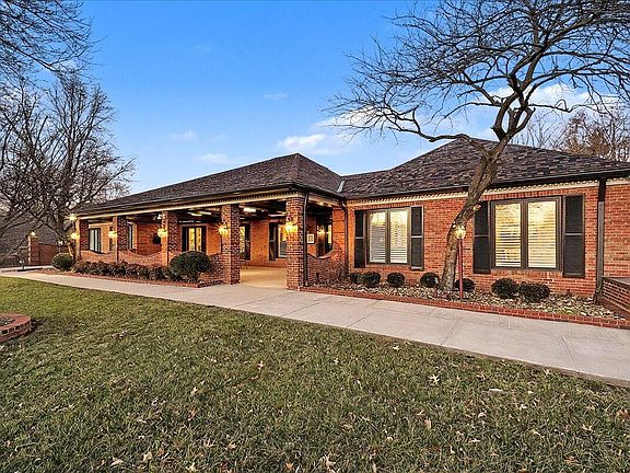 2nd image of 1813 Bahama Rd