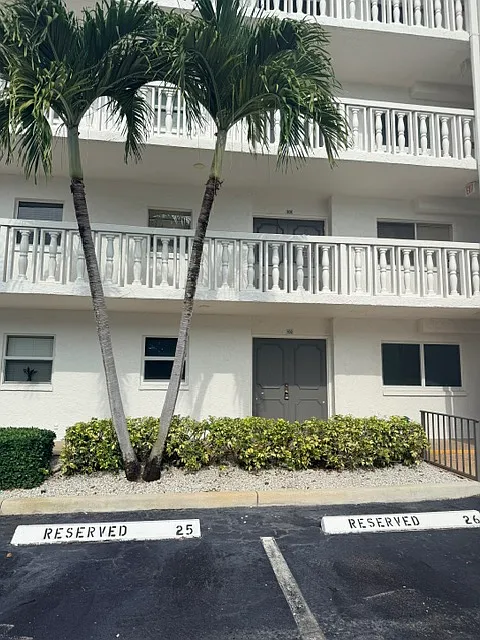 2 bed, 1222 sqft, $1,700 — Photo 2