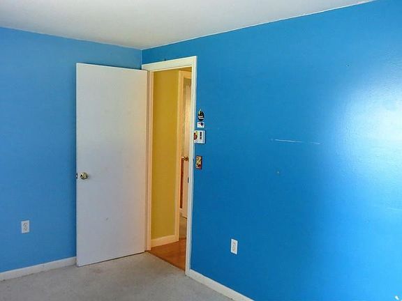 4th image of 234 Low St APT 8