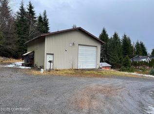 6067 Roosevelt Dr, Ketchikan, AK 99901