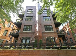 707 W Barry Ave APT 103, Chicago, IL 60657