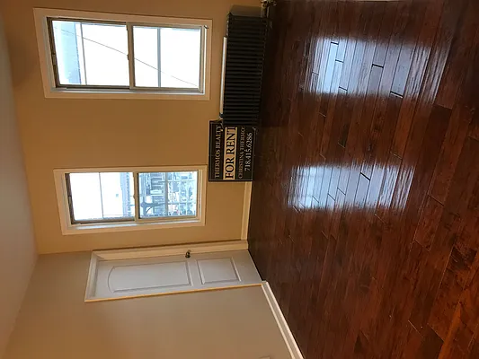 Rented by Thermos Realty & Management Inc | media 2