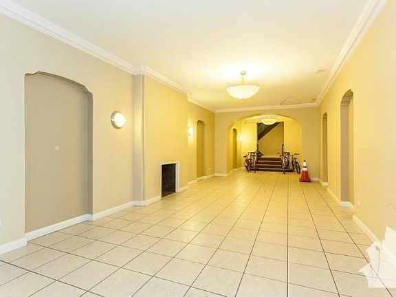 3rd image of 2737 N Spaulding Ave APT 317
