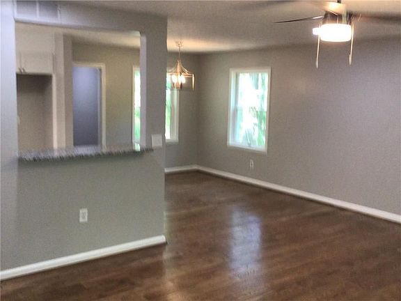 5th image of 4944 Shiloh Dr