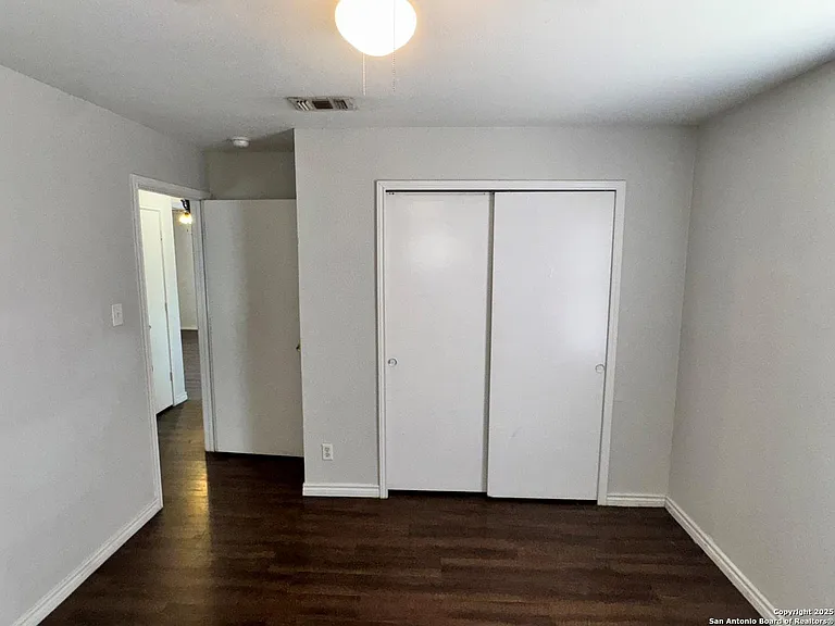 830 W Hutchins Pl #3 — Photo 8