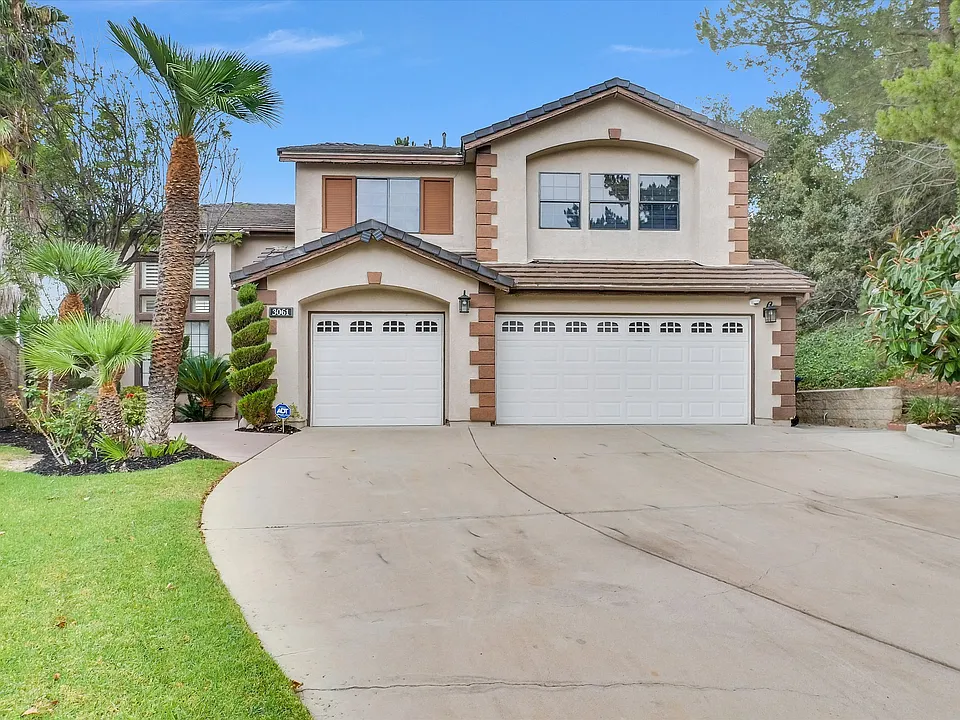 3061 Diamond View Cir