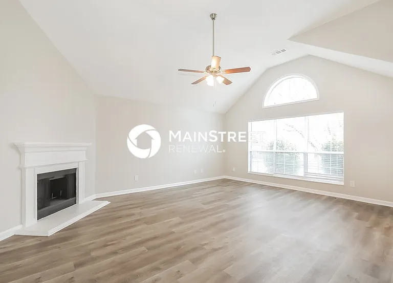 4878 Wilkins Station Dr — Photo 3