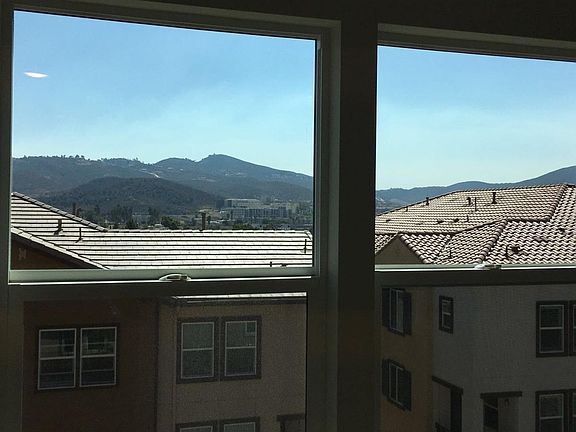 4th image of 323 Mission Terrace Ave #323