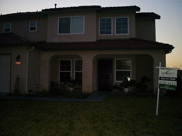 2nd image of 1340 Lynmarie Way