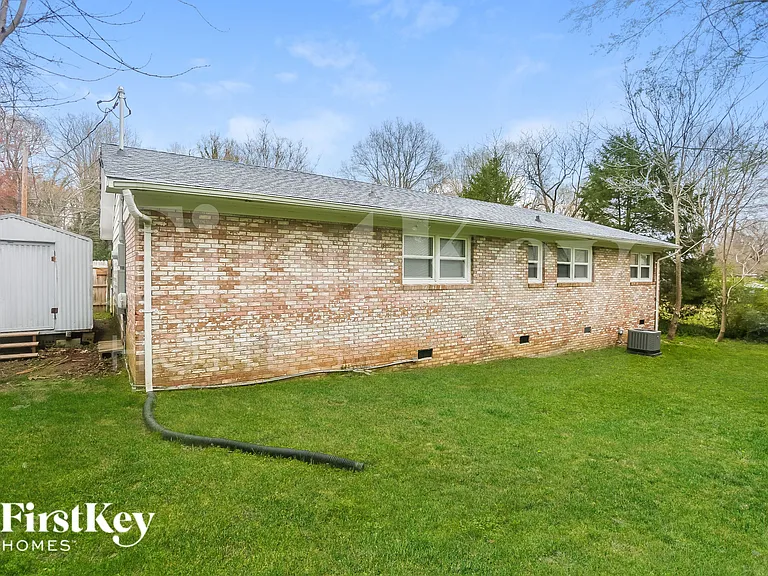 1502 Kingston Dr — Photo 18